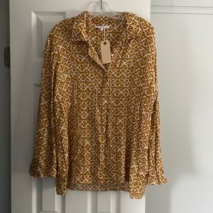 Beautiful long bell sleeve top, never worn